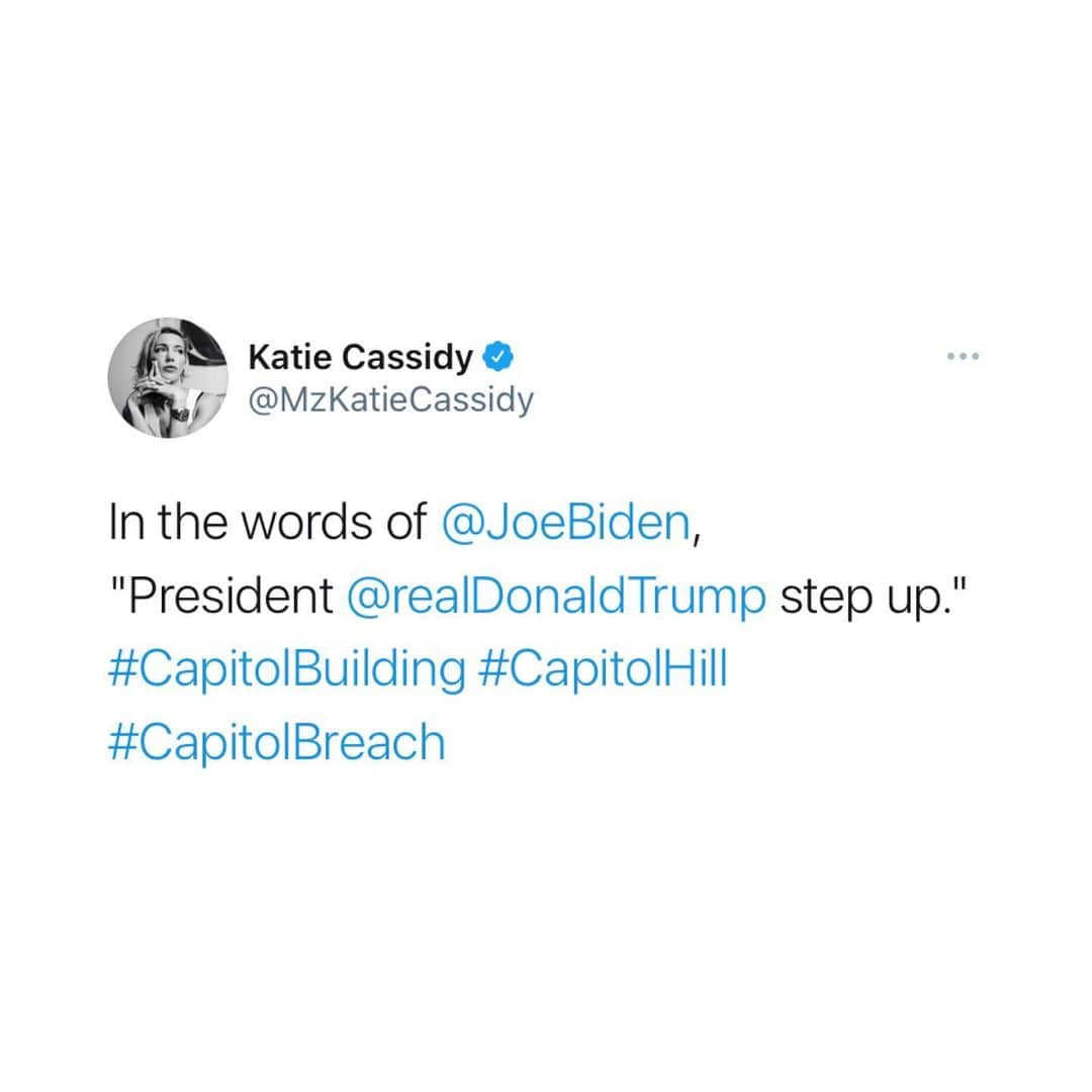 ケイティ・キャシディさんのインスタグラム写真 - (ケイティ・キャシディInstagram)「@realdonaldtrump STEP UP. #capitolhill #capitolbuilding #capitolbreach」1月7日 6時20分 - katiecassidy