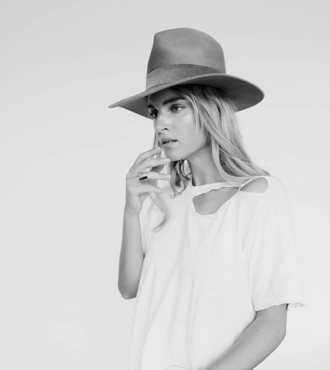 JanessaLeoneのインスタグラム：「ALARA  #janessaleone @mija_mija」