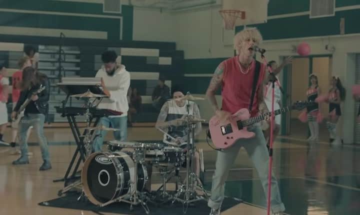 Rock Soundのインスタグラム：「Machine Gun Kelly's 'Tickets To My Downfall' accompanying movie 'Downfalls High' now has a release date.   Head over to rocksound.tv to find out what it is and check out a new trailer.」