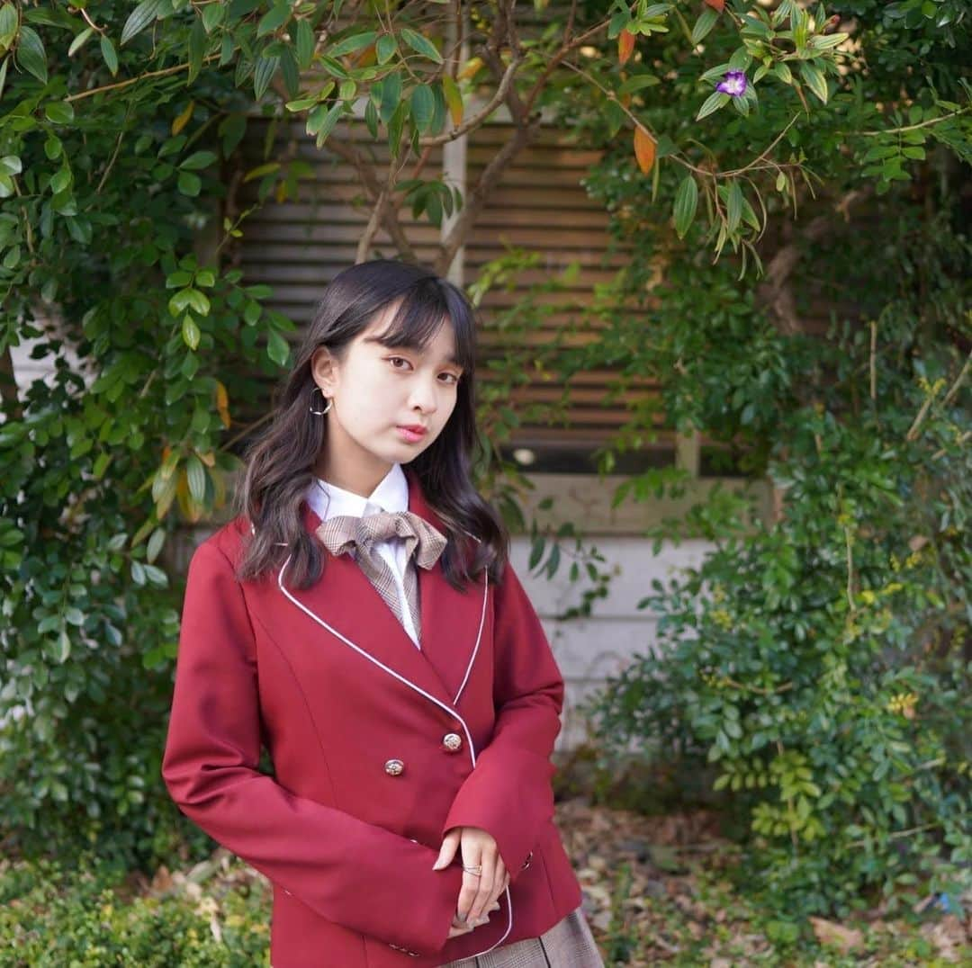 星野愛美さんのインスタグラム写真 - (星野愛美Instagram)「初の韓国制服 ✌🏻♥️ ・ ・ 韓国の制服は可愛いですねぇ…ෆ #シブサン #ピンククラス #中3 #韓国制服 #choa #韓国制服レンタル #choa_japan」1月6日 22時00分 - aimi._.nn08