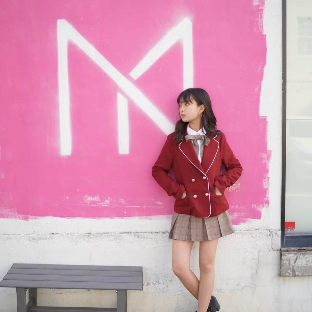 星野愛美さんのインスタグラム写真 - (星野愛美Instagram)「初の韓国制服 ✌🏻♥️ ・ ・ 韓国の制服は可愛いですねぇ…ෆ #シブサン #ピンククラス #中3 #韓国制服 #choa #韓国制服レンタル #choa_japan」1月6日 22時00分 - aimi._.nn08