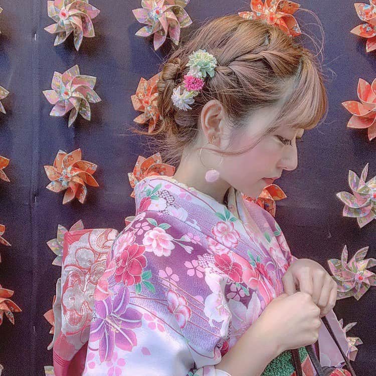 maari watanabe(まありん)さんのインスタグラム写真 - (maari watanabe(まありん)Instagram)「.*⑅︎୨୧┈︎┈︎┈︎┈︎┈︎┈︎┈┈︎┈︎┈︎┈︎┈︎୨୧⑅︎* .  いつかの振袖🌺  色んな可愛い服着たい〜✨👘 .*⑅︎୨୧┈︎┈︎┈︎┈︎┈︎┈︎┈┈︎┈︎┈︎┈︎┈︎୨୧⑅︎* .  #japanesegirl  #japaneseculture #japanesecosplay」1月6日 22時09分 - manyo_wt