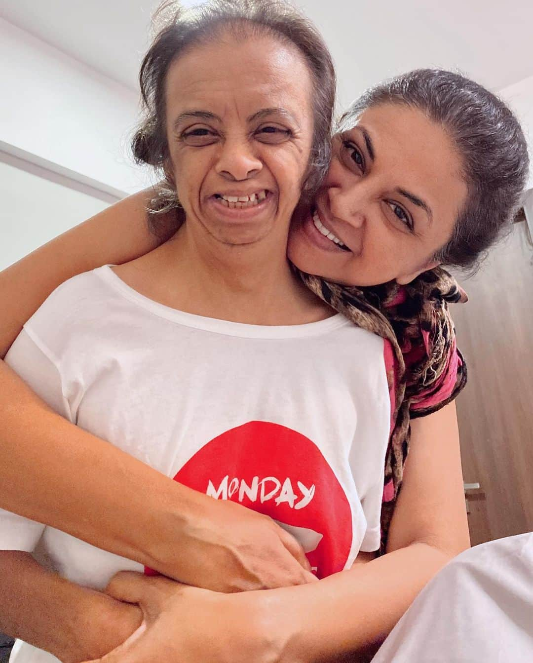 Aashna Shroffさんのインスタグラム写真 - (Aashna ShroffInstagram)「Our baby, who has not only taken care of me when I was little, but also also been the sibling I never knew I needed growing up, and sometimes my yoga teacher too 😅 turns 58 today!  Forever grateful for her infectious smile, incomparable love & the constant entertainment we get from her everyday 🙏🏻❤️」1月6日 22時21分 - aashnashroff