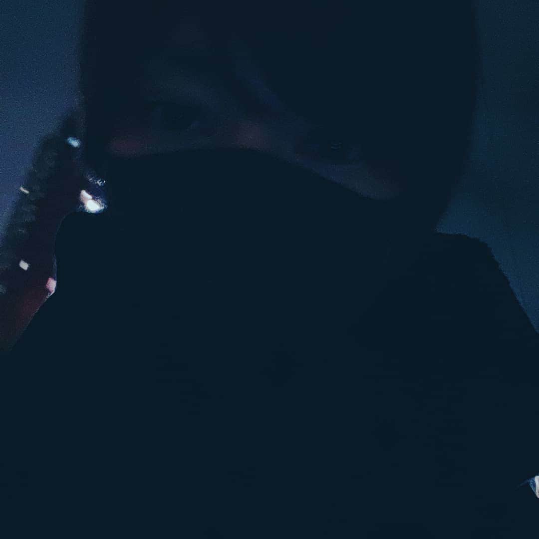 涼平さんのインスタグラム写真 - (涼平Instagram)「冬の夜🥺  よく見るといるよ😷」1月6日 22時30分 - mm_peko