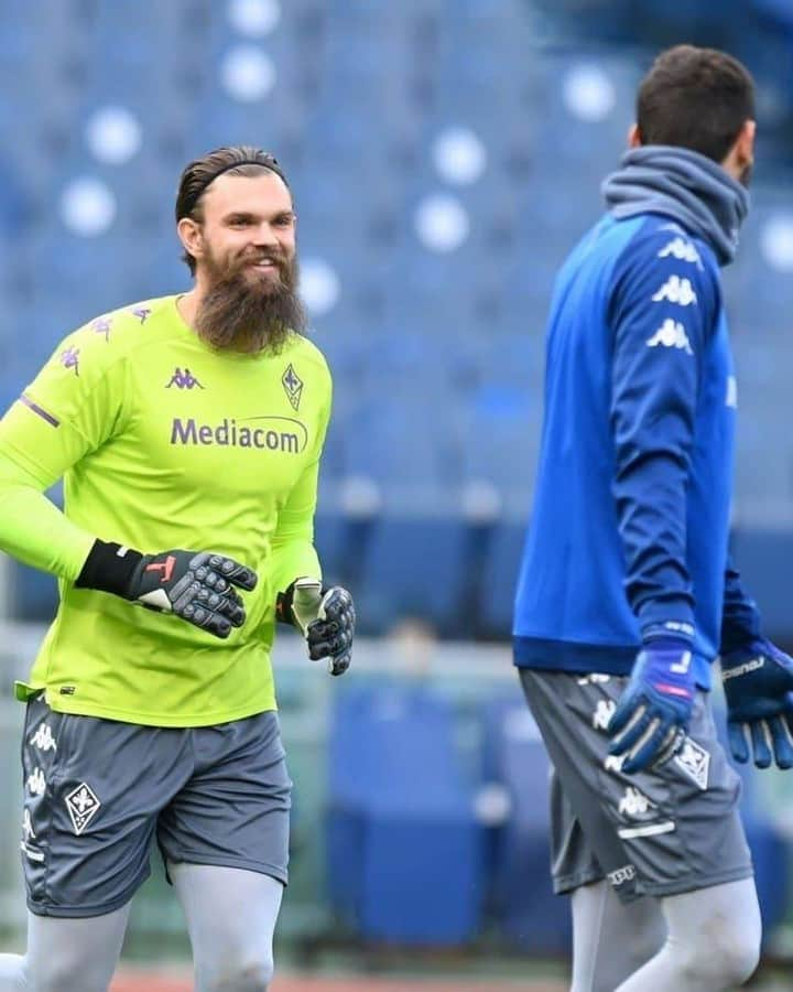 ACFフィオレンティーナさんのインスタグラム写真 - (ACFフィオレンティーナInstagram)「Tutti insieme: Forza Viola! ⚜️  WARM UP 🔋  #ForzaViola 💜 #Fiorentina #LazioFiorentina #ACFFiorentina #SerieA #LAZvFIO #MartinezQuarta #Dragowski #Terracciano #Venuti #Pezzella」1月6日 22時39分 - acffiorentina