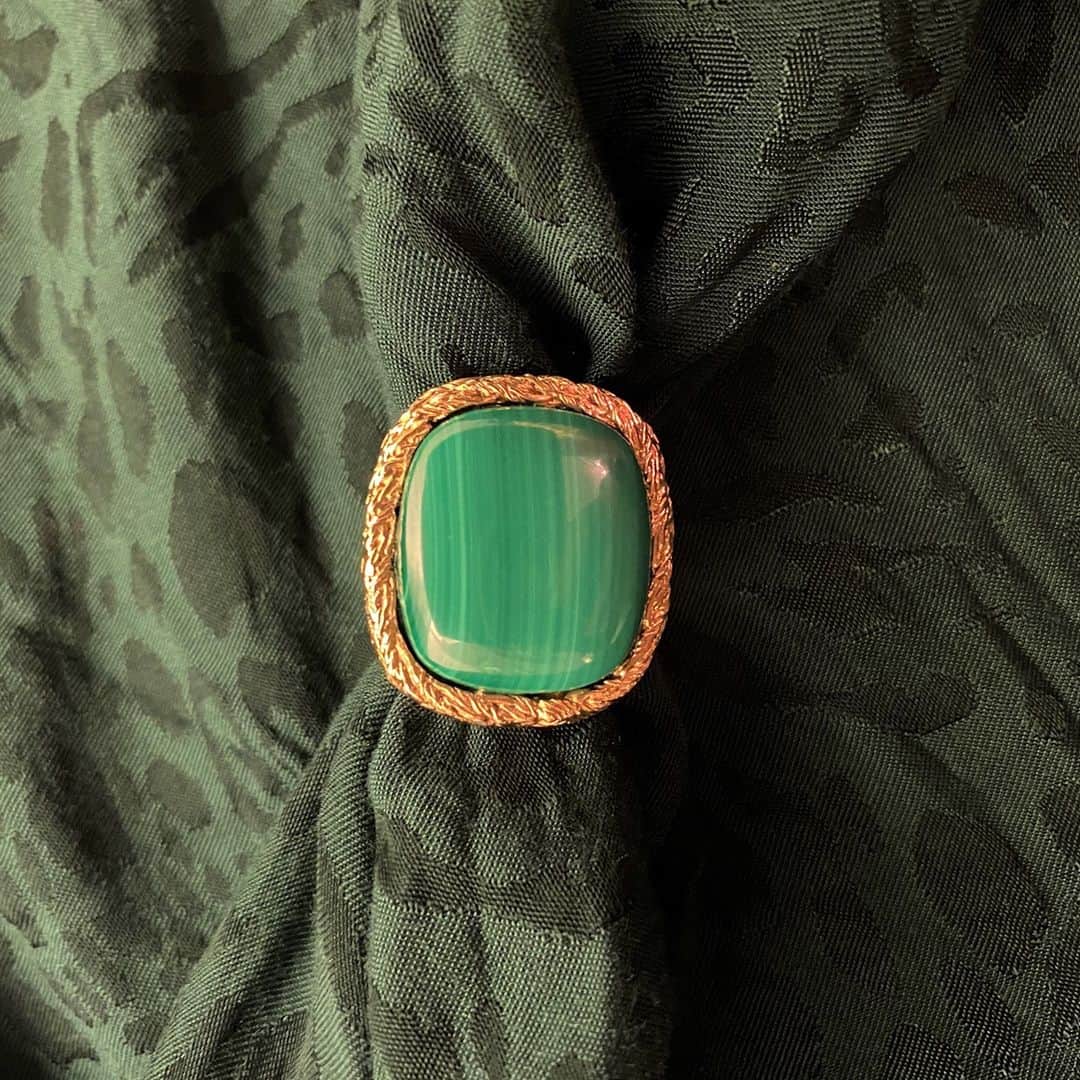 オーレリービダマンのインスタグラム：「Green attitude #miki #aureliebidermann」