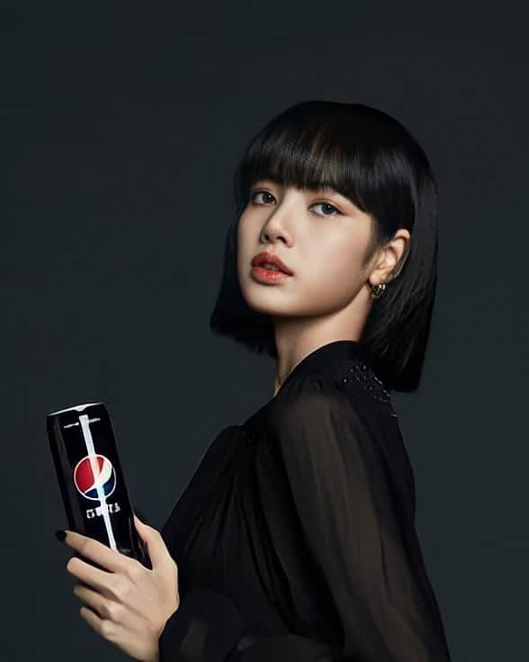 リサさんのインスタグラム写真 - (リサInstagram)「Pepsi x LISA . . . #LISA #LALISA #리사 #블랙핑크 #BLACKPINK #LALISAMANOBAN」1月6日 22時34分 - lisa.blackpink