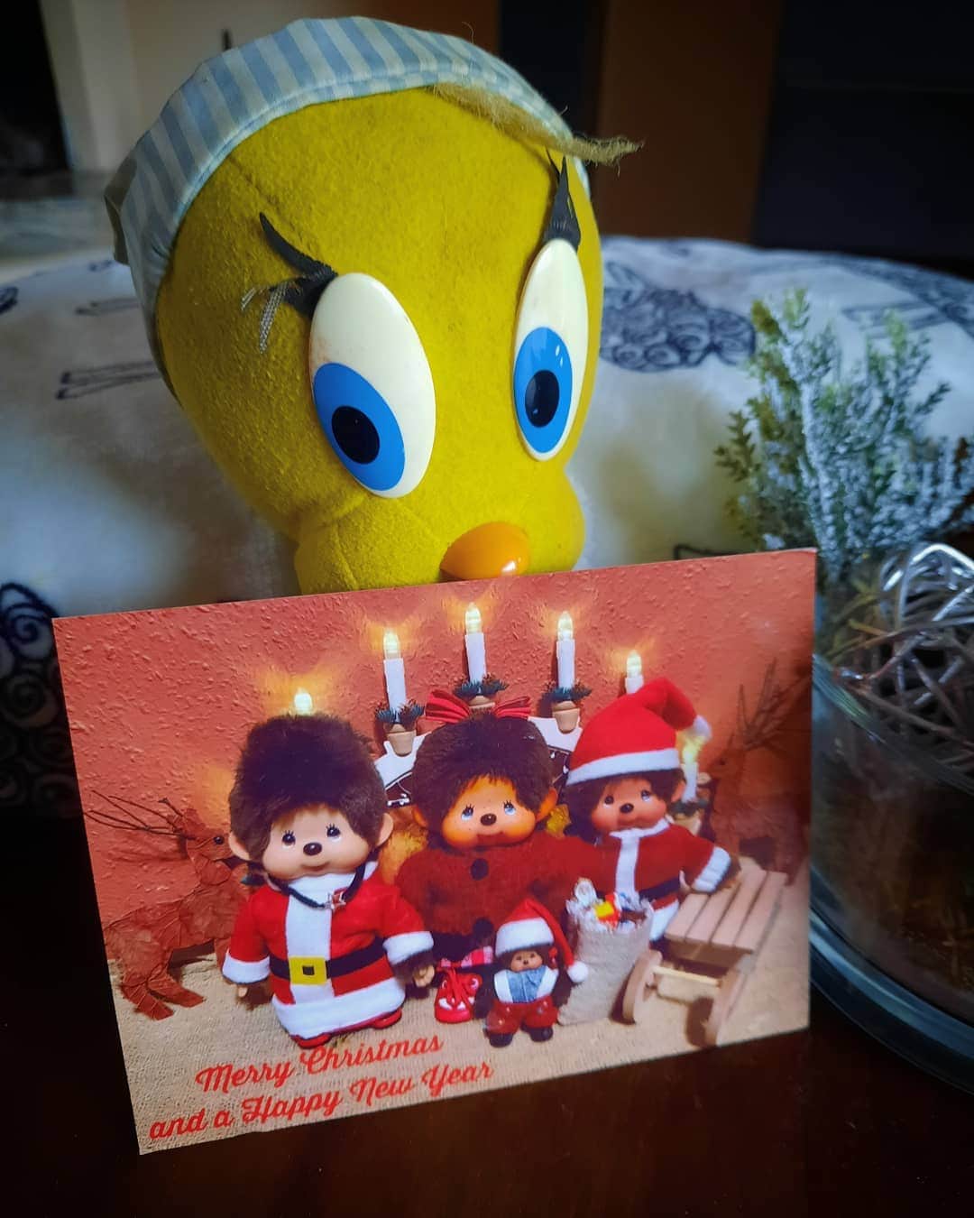 Little Yellow Birdさんのインスタグラム写真 - (Little Yellow BirdInstagram)「The holidays are truly and finally over...for some closure I'd like to show you my last xmas card from dear @monchi_bande! Thanks guys!! #littleyellowbird #tweety #tweetykweelapis #adventures #yellow #bird #wednesday #humpday #holidaysareover #backtonormal #postcard #plushiemail #mail #friends #post #stuffedanimalsofinstagram #plushiesofinstagram」1月6日 23時06分 - tweetykweelapis