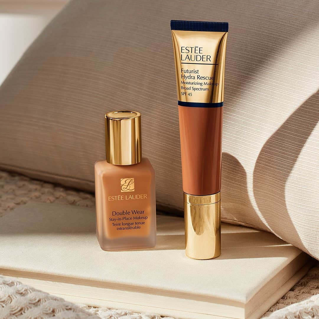 エスティローダーのインスタグラム：「The easy part? Finding your perfect shade with iMatch™ Virtual Shade Expert. The tricky part? Deciding between iconic #DoubleWear and skin-caring #FuturistFoundation. 😉  Discover your #foundation future by visiting the link in our bio – P.S. we won't tell if you choose both! 💕   🌟 Have a foundation question? Let us know in the comments below, we're here to help! Or, you can head online and chat LIVE with an #EsteeBeautyAdvisor for advice on the right formula for you!」