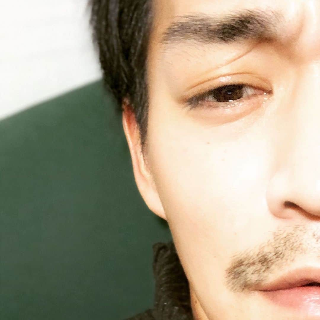 三嶋健太さんのインスタグラム写真 - (三嶋健太Instagram)「コンタクトが目の裏に行きました。 さようなら。  #コンタクト　#目の裏　#アップ　#顔面　#またいつか」1月6日 23時13分 - kenta87mishima