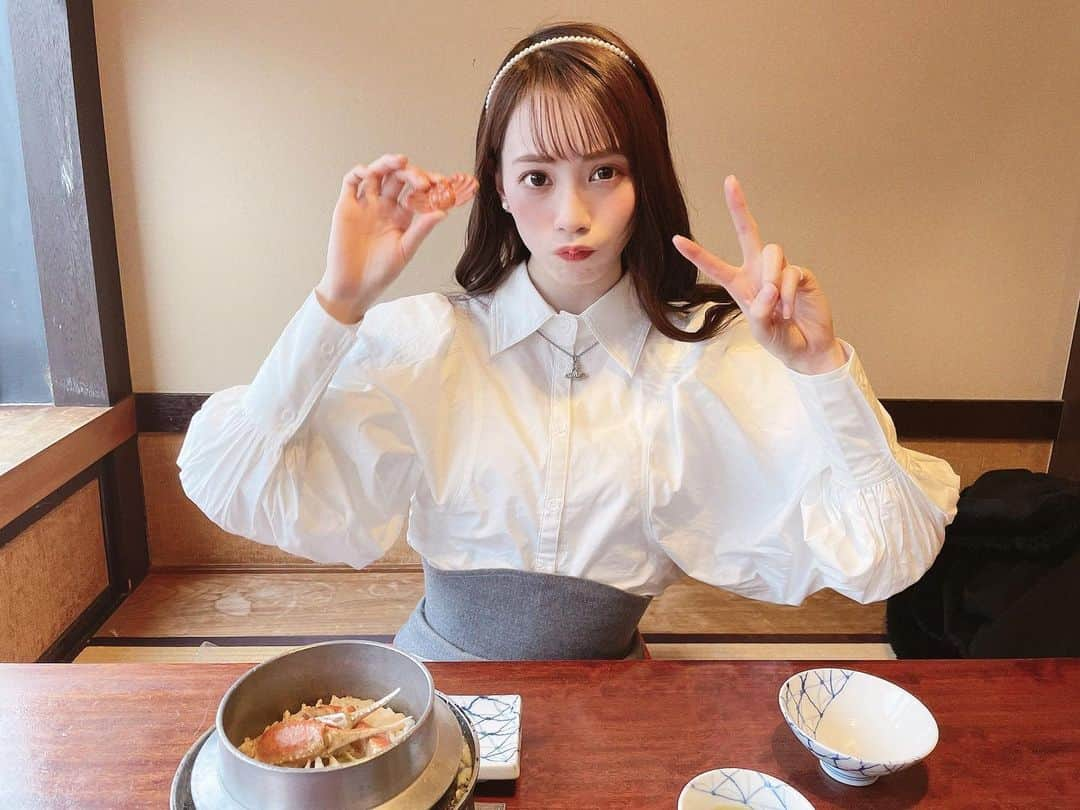 宇佐美幸乃さんのインスタグラム写真 - (宇佐美幸乃Instagram)「かにっかに🦀  #idol #アイドル　#foodstagram #japan #japanesefood #かに道楽　#instagood #instagram #instalike #instafood #selfie #grl #プチプラ　#emoda #viviennewestwood #可愛い　#美味しい　#fff #followｍe」1月6日 23時35分 - usami_yukino