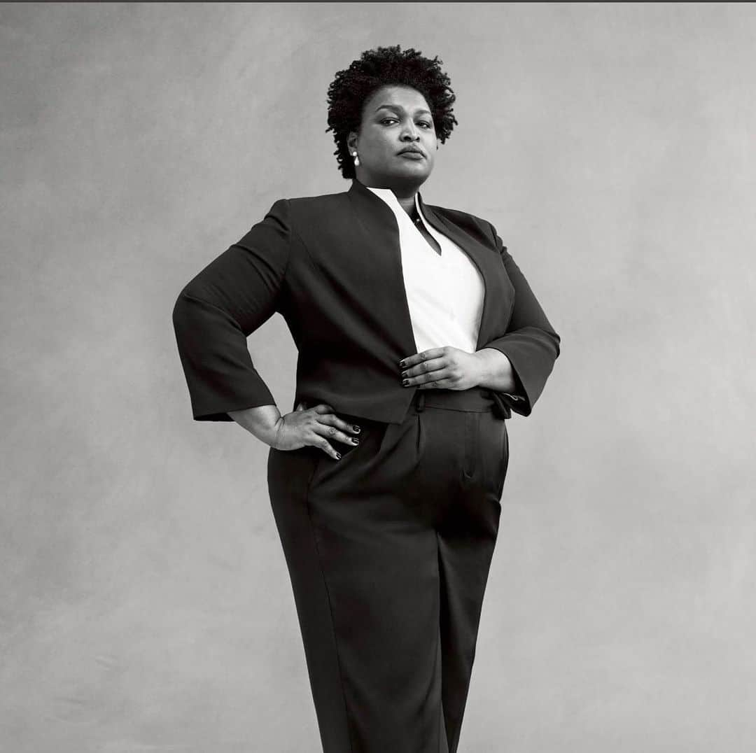 マーク・ラファロさんのインスタグラム写真 - (マーク・ラファロInstagram)「@staceyabrams is a real superhero. Once again saving us all.  📷 Ethan James Green, Vogue, September 2019」1月6日 23時44分 - markruffalo