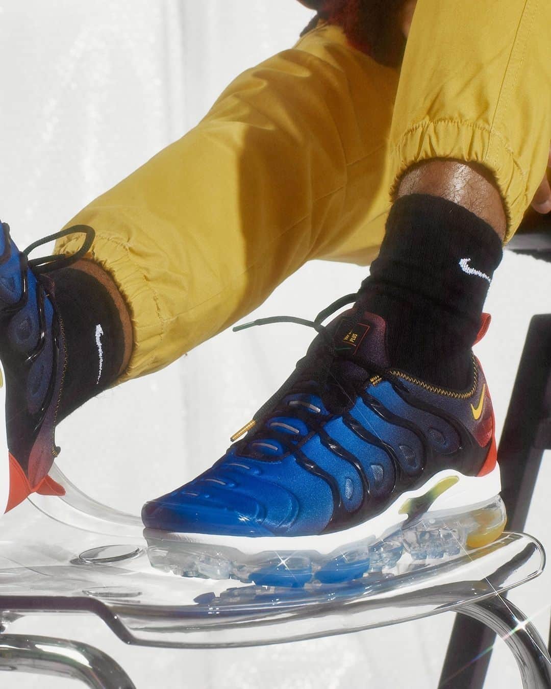 Foot Lockerさんのインスタグラム写真 - (Foot LockerInstagram)「All day comfort. Add the #Nike Vapormax Plus to your rotation. #discoveryourair」1月7日 0時00分 - footlocker