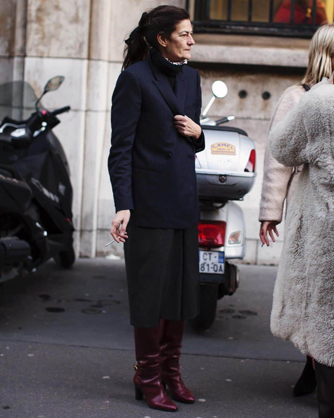 スコット・シューマンさんのインスタグラム写真 - (スコット・シューマンInstagram)「The last time I was in Paris the “ @celine Fall 2019 look” still held sway  over the most fashionable of the fashion set」1月7日 0時02分 - thesartorialist