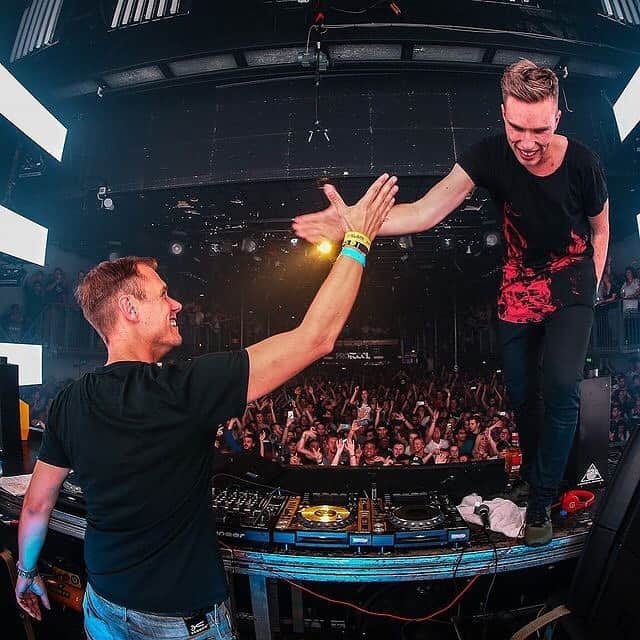 Armin Van Buurenのインスタグラム：「'I Need You To Know’ that I wish you a happy birthday @nickyromero! 🎉 Here are some sweet memories of our collab that we released last summer 😄」