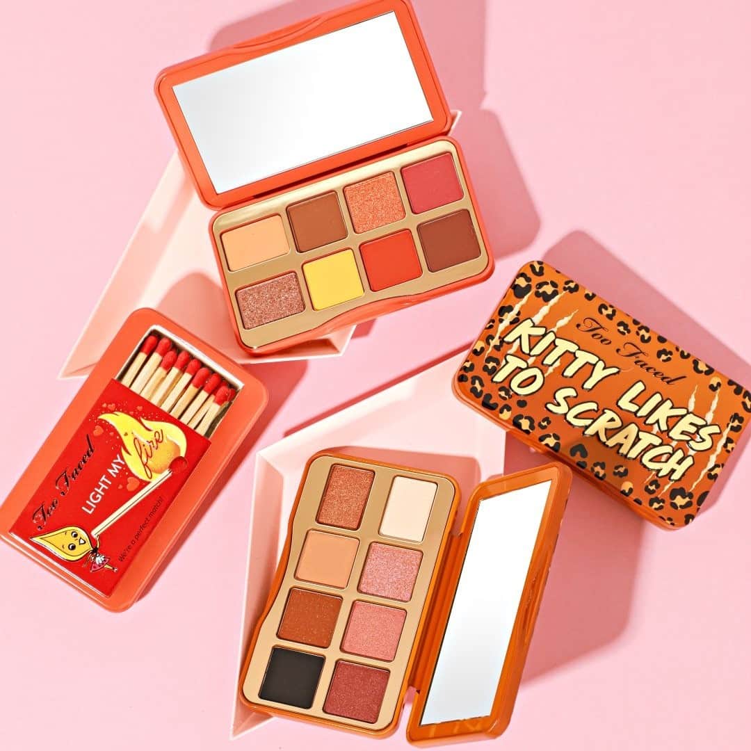Too Facedのインスタグラム：「Which new palette are you grabbing first!? 😍 Our four new Mini Palettes are filled with 8 high-impact, multi-finish shades with a silky-smooth formula for easy blending! #toofaced」