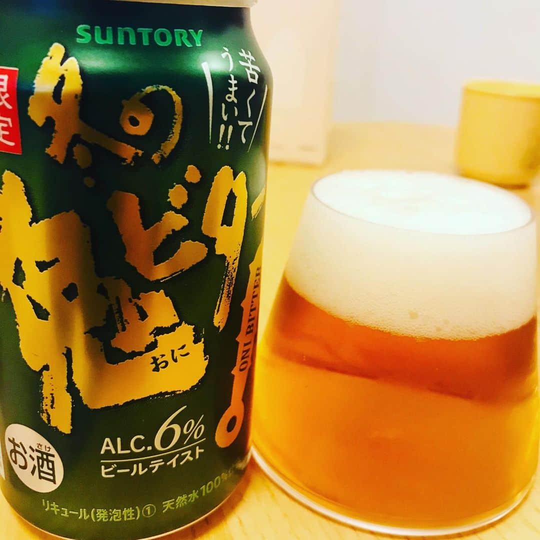 堀井亮佑のインスタグラム：「しっかり苦い。第三ビールは個性に全振りしてほしいタイプなのでこれは歓迎🍺　#beer #堀井ビールログ  #冬の鬼ビター」
