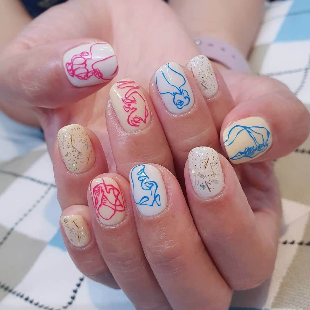 Yingさんのインスタグラム写真 - (YingInstagram)「I used PREMDOLL MUSE G421, PREGEL Art Liner Magenta, Blue and White (mixed blue and white to get cyan)  Items can be purchased at @nailwonderlandsg 🤗 . . . 🛒 www.nailwonderland.com⁣⁣ 📍20A Penhas Road, Singapore 208184⁣⁣ (5 minutes walk from Lavender MRT)⁣⁣ .  I am currently only able to take bookings from my existing pool of customers. If I have slots available for new customers, I will post them on my IG stories. Thank you to everyone who likes my work 🙏 if you need your nails done, please consider booking other artists at @thenailartelier instead ❤  #ネイルデザイン  #ネイルアート #ネイル #ジェルネイル #nailart #네일아트 #pregel #プリジェル #nails #gelnails #sgnails」1月7日 1時09分 - nailartexpress