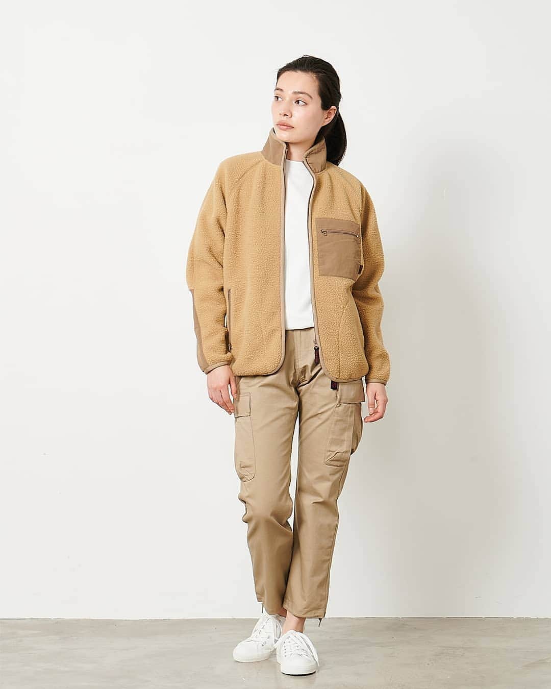 さんのインスタグラム写真 - (Instagram)「Fleece for everyone. Our Boa Fleece Jacket is a unisex piece that can be styled effortlessly and easily. For women, it's recommended to go one size down when purchasing the Boa Fleece Jacket.⁠ .⁠ .⁠ .⁠ #gramicci #photography⁠ #indoorlifestyle #urbanexplorer ⁠#outdoorlifestyle #urbanexploration #urbanoutdoor #outdoorfashion #performance #fashion #stylish #model #gowiththeoriginal⁠ #climbing #nature #fashioninnature #streetwear #streetstyle #winterfashoin #womensfashion #cozystyle #winterjacket #holidaysale」1月7日 1時39分 - gramicci
