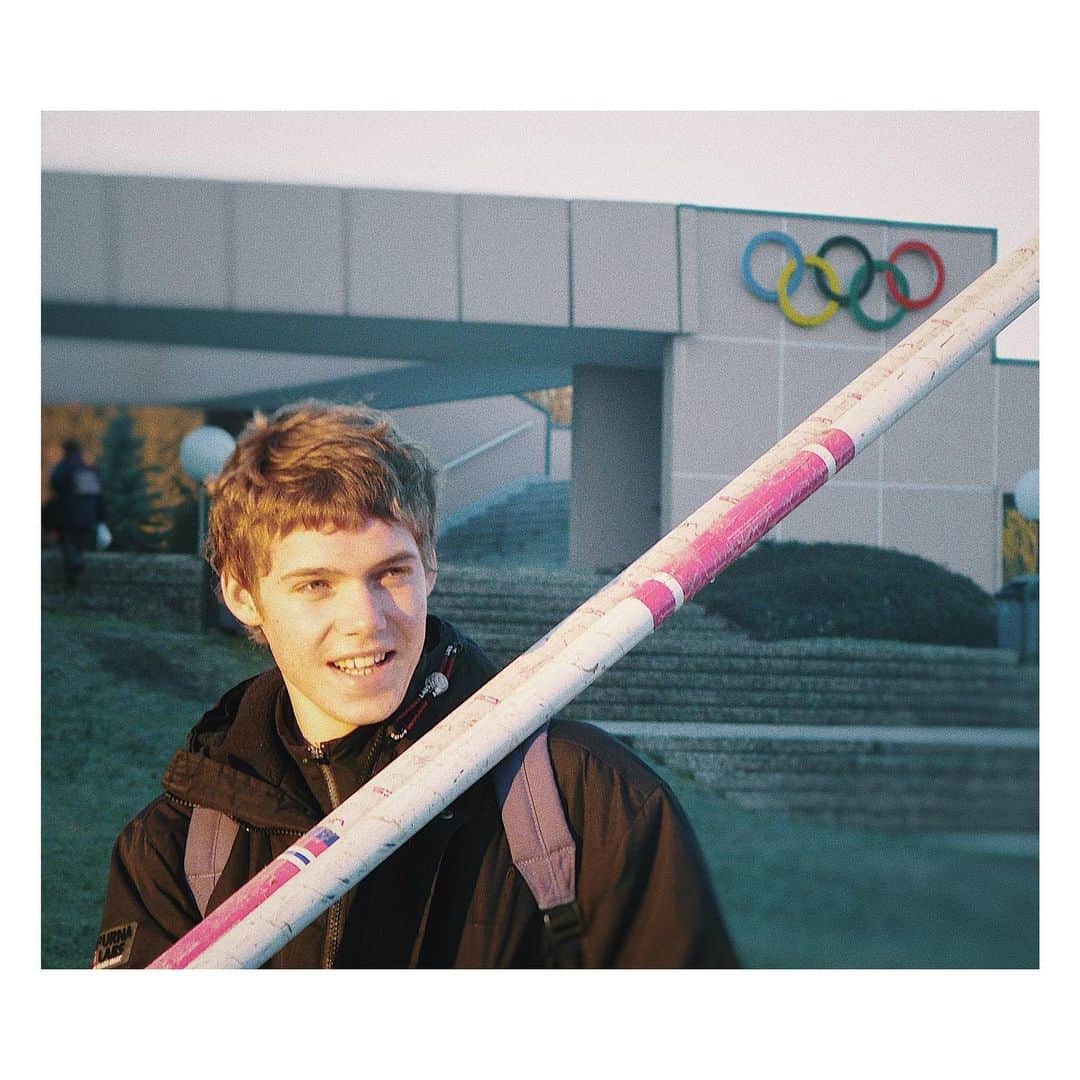 ケビン・マイヤーのインスタグラム：「(Re)Bonne Année olympique à toutes et à tous ! Je vous souhaite de croire en vos rêves et de vous donner les moyens d’y parvenir 👊🏼 #hny2021」