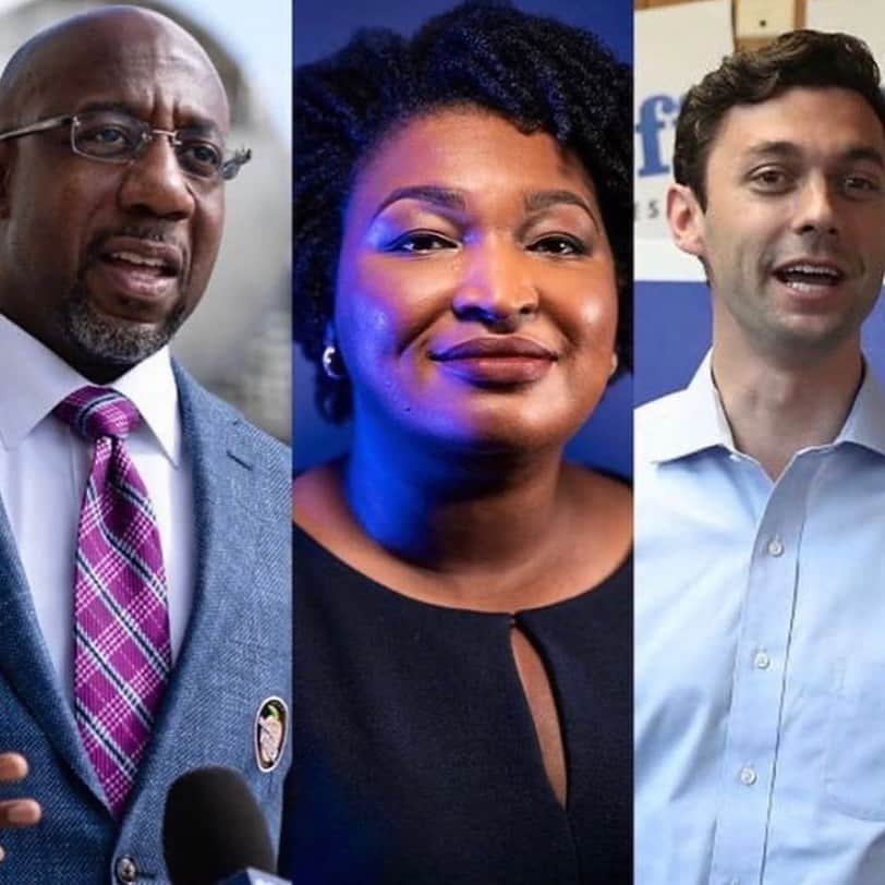 ケリー・オックスフォードのインスタグラム：「Thank you to a heroic leader,  @staceyabrams and thank you voters, volunteers and organizers. Democracy looks like this, this morning!!🎉」