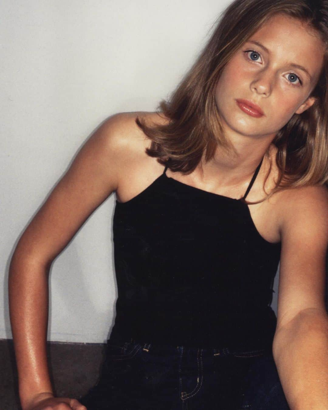 ケイト・ボックさんのインスタグラム写真 - (ケイト・ボックInstagram)「My mum just found my first modeling test pictures from when I was 12years old in Vancouver, Canada.  I’m hiding my purple braces under those thought provoking expressions.  I kind of want to recreate these, should I?! Feels like a yes.」1月7日 2時27分 - katelove