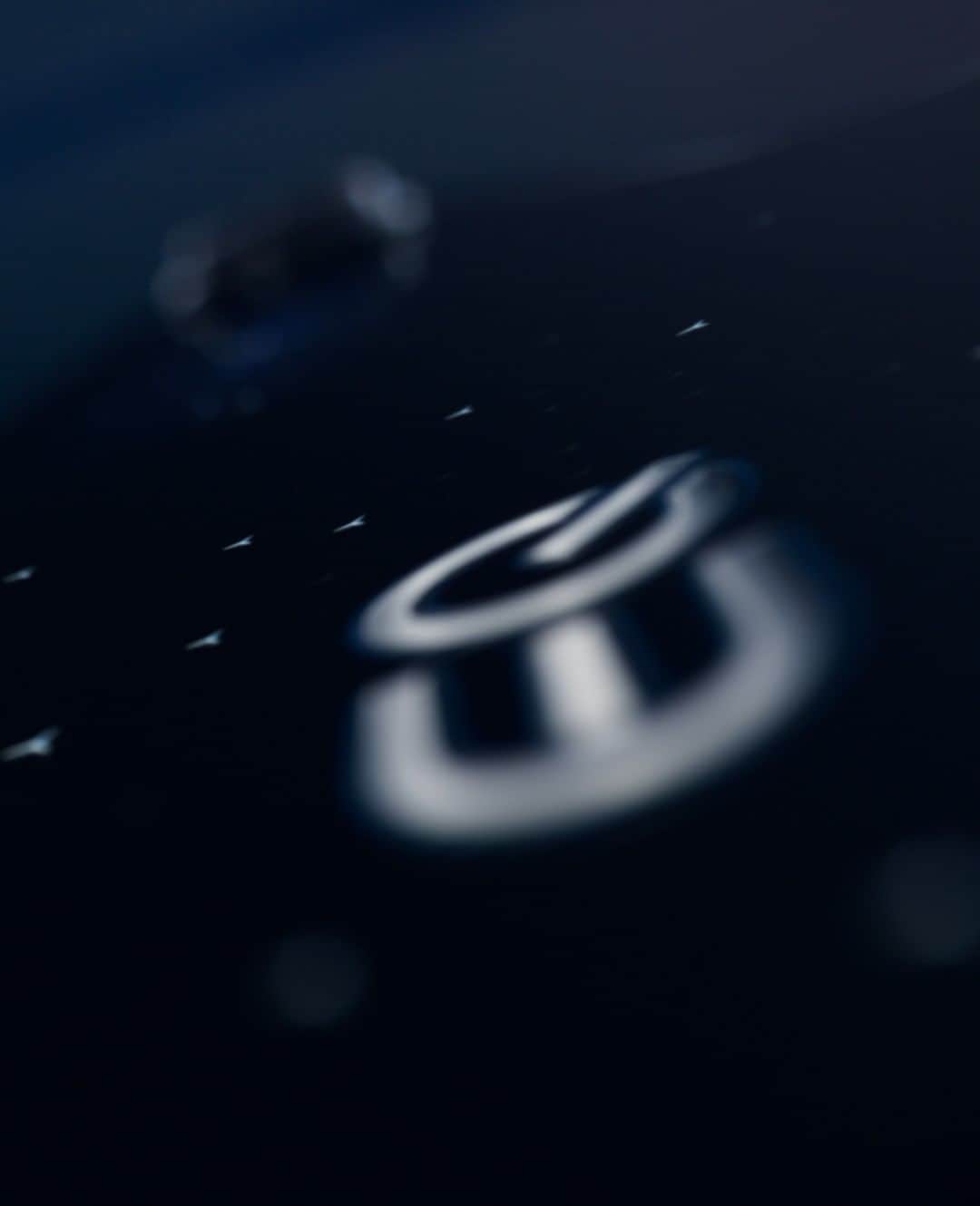 メルセデス・ベンツさんのインスタグラム写真 - (メルセデス・ベンツInstagram)「The next hype is Hyper. Mercedes-Benz presents: The all-new MBUX Hyperscreen world premiere.  Live on January 7th at 2:00 p.m. (CET)」1月7日 4時00分 - mercedesbenz