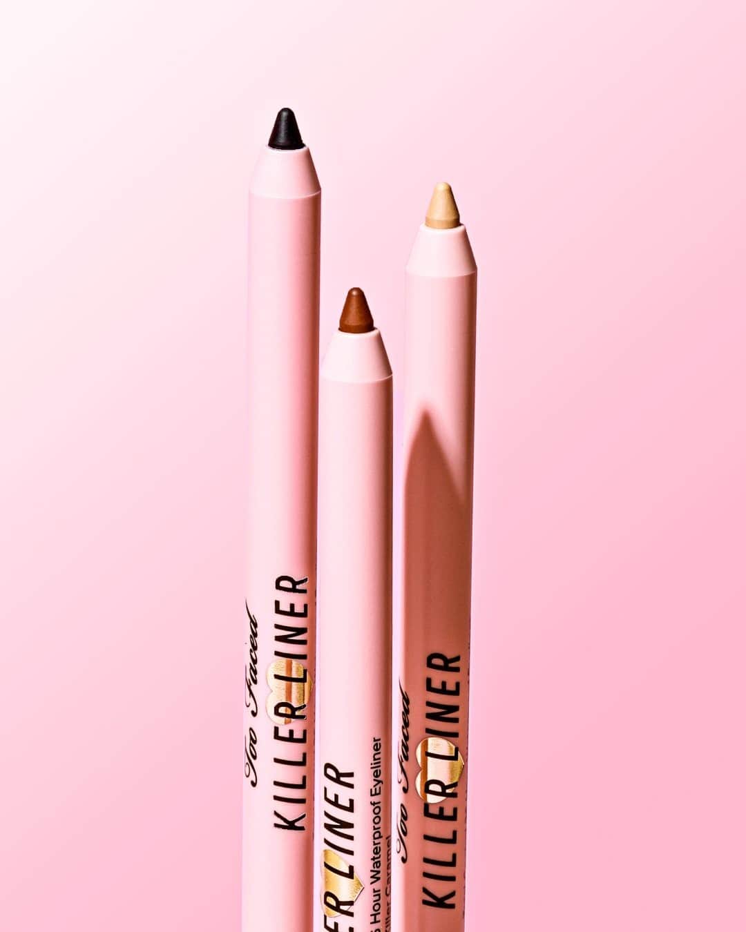 Too Facedのインスタグラム：「Create ultra-smooth, razor-sharp lines every time with our Killer Liner Waterproof Gel Eyeliner that last for 36 hours! 🖤 Tap to shop @sephora! #toofaced」