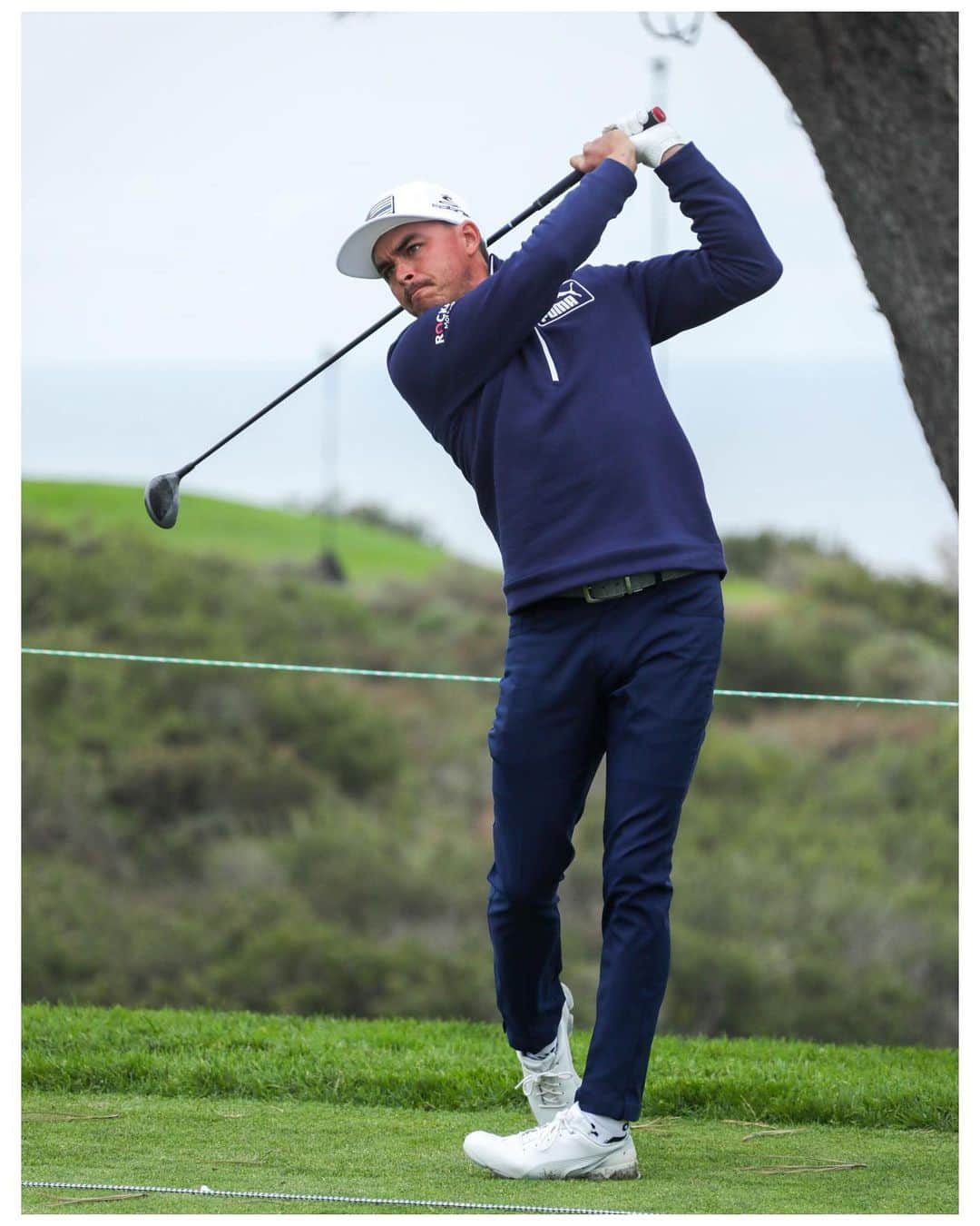 リッキー・ファウラーのインスタグラム：「January means @farmersinsopen month...can't wait to tee it up at Torrey!」