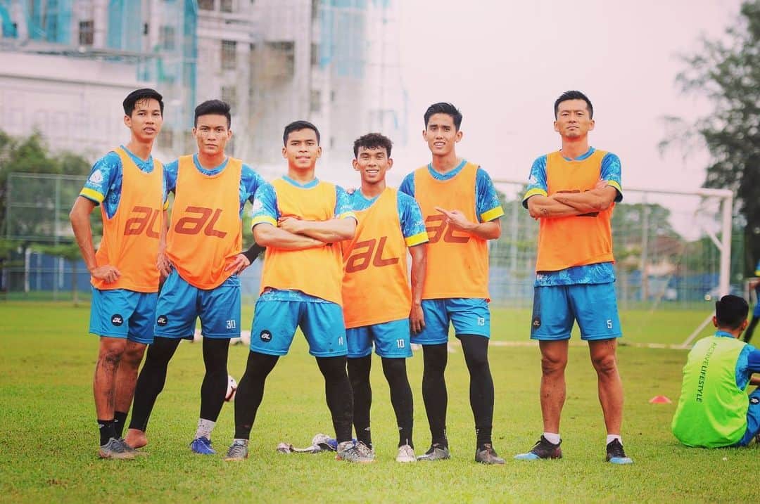 渡邉将基のインスタグラム：「Terengganu 🏳️🏴 #terengganu #terengganufc #malaysia #malaysiafootball #malaysiafootball2021 #terengganufootball #enjoyfootball #enjoylife #teregganufriends #2021 #training #lovefootball」