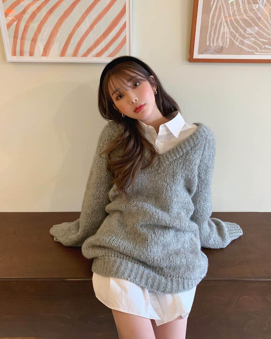 Chuuのインスタグラム：「NEW Winter Daily Look🤎  coming soon.....🤟🏽 쏘 러블리 겨울 데일리룩 곧 만나요!  #chuu#츄#데이트룩#데일리룩#오오티디#코디추천」