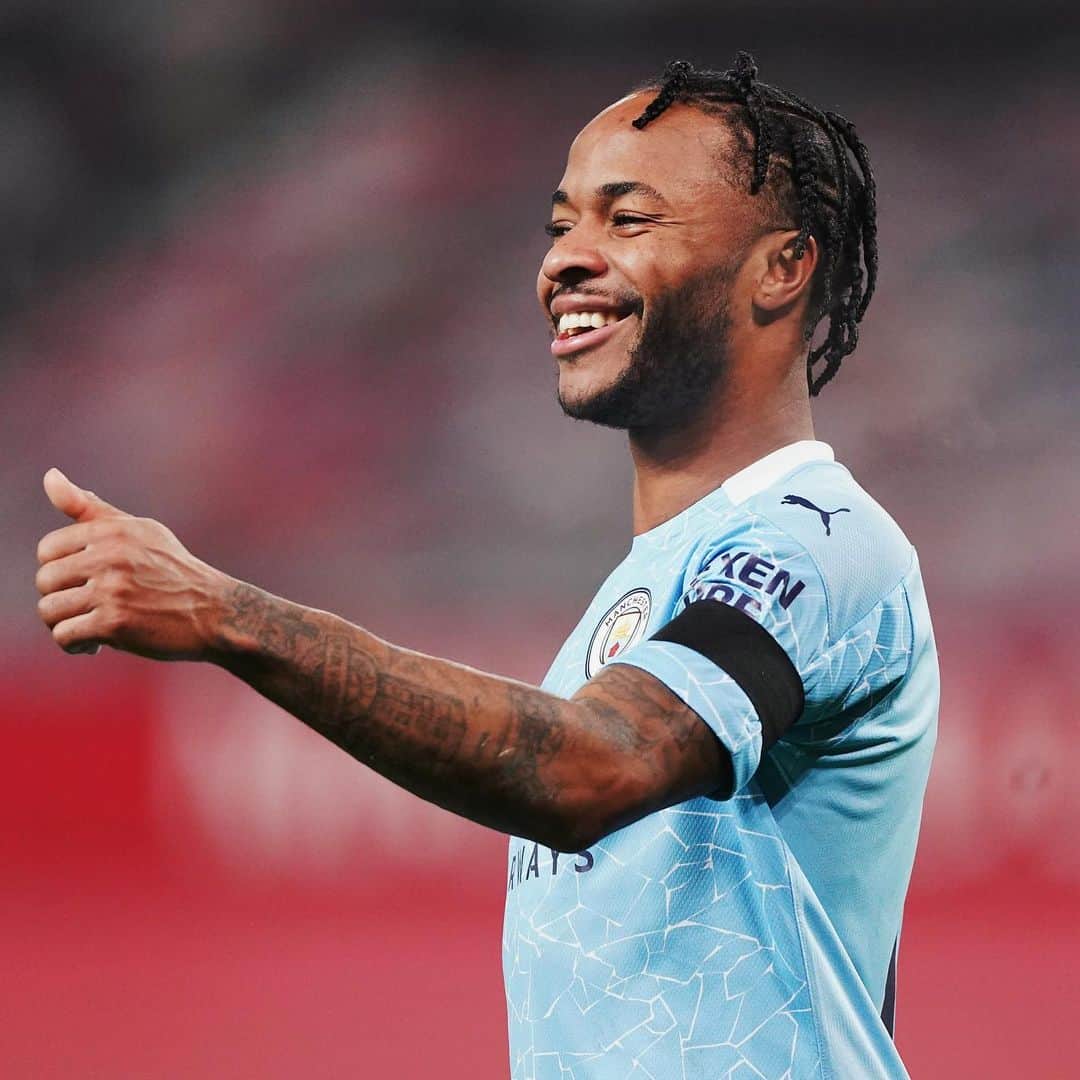 ラヒーム・スターリングのインスタグラム：「𝐌𝐎𝐎𝐃 🤟🏾🔥」