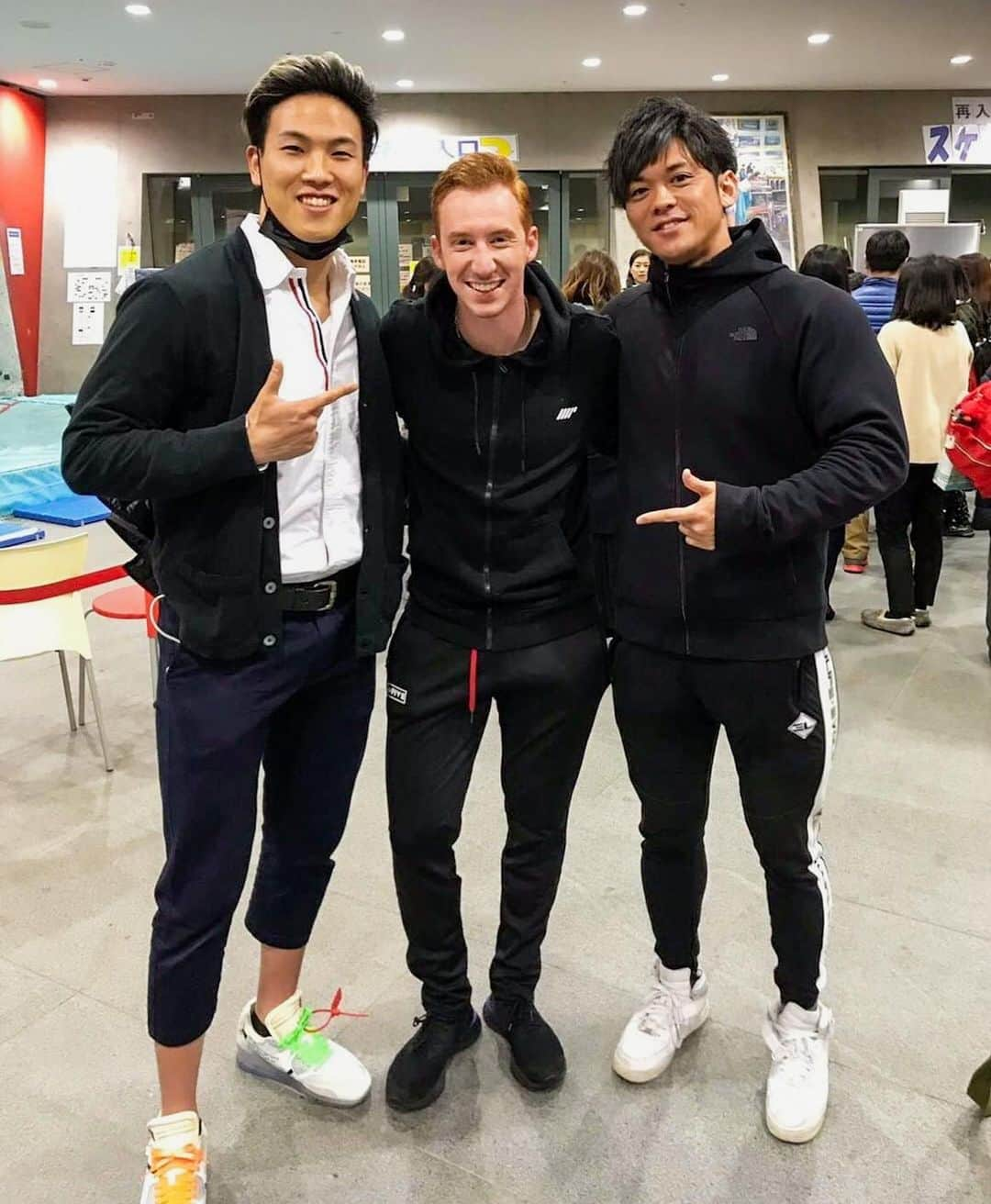 ショーン・ラビットさんのインスタグラム写真 - (ショーン・ラビットInstagram)「わお！🤩 古い写真を整理する時 @junpei_fitness & @nissy_kaz と一緒に写真見つけた！京都アイスショー見に来るすごく喜びます。いつライブ客様の前滑る出来るかな？ I was organizing some old photos on my phone and found this one of @junpei_fitness & @nissy_kaz when they came to watch me perform in Kyoto. Really makes wonder when we can skate shows again, and I’ll be even more grateful for the people that come watch us skate live!  . . . . . #figureskating  #motivationalquotes  #training  #foodie  #fitfam  #travel  #handsome  #kyoto  #ootd  #model  #japan  #mensfashion  #workoutmotivation #フィギュアスケート  #トレーニング  #筋肉  #筋トレ  #笑  #モデル  #イケメン  #ファッション  #ボディーメイク  #コーディネート  #おしゃれさんと繋がりたい  #今日の服  #いいね返し  #インスタ映え  #可愛い  #思い出  #おはよう」1月7日 7時12分 - seanrabbitt