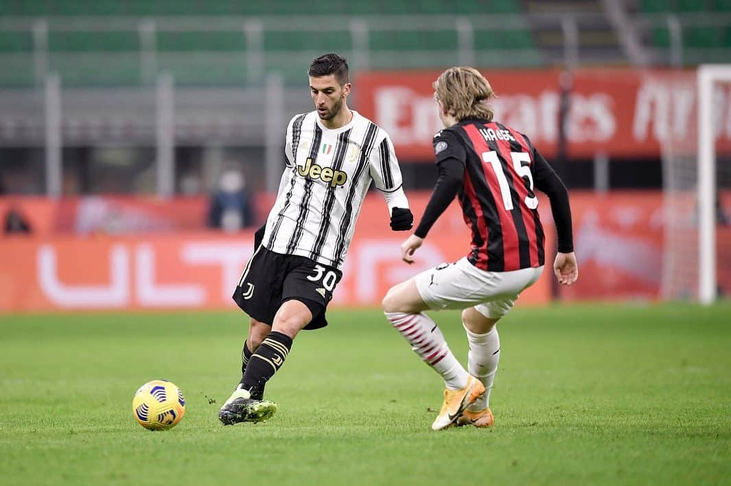 ロドリゴ・ベンタンクールさんのインスタグラム写真 - (ロドリゴ・ベンタンクールInstagram)「Vittoria molto importante a San Siro. GRANDI! #MilanJuve #FinoAllaFine #ForzaJuve   Victoria muy importante en San Siro. VAMOS! #MilanJuve #FinoAllaFine #ForzaJuve」1月7日 7時19分 - rodrigo_bentancur