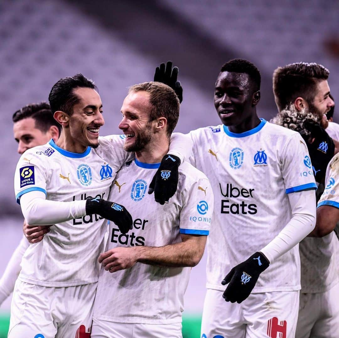 リーグ・アンさんのインスタグラム写真 - (リーグ・アンInstagram)「🆕 𝟚𝟘𝟚𝟙 🎉 L'@olympiquedemarseille commence bien l'année 🤗 👋 !  🆚 #OMMHSC (3-1)   Marseille start 2021 off on the right foot! • • #Ligue1UberEats #DimitriPayet #Payet #OM #OlympiquedeMarseille #OrangeVelodrome #Marseille」1月7日 7時41分 - ligue1ubereats