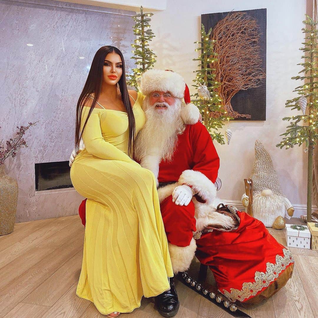 Hrush Achemyanのインスタグラム：「Santa asked me to sit on his lap, it’s the hand placement for me. Merry Orthodox Christmas my loves.」