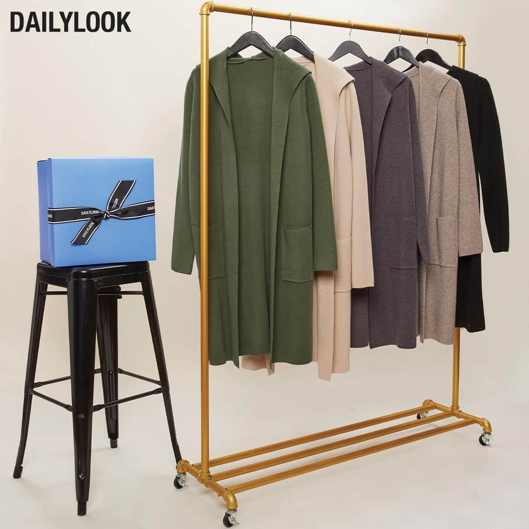 DAILYLOOKのインスタグラム：「Refresh your style this year with our best-selling Coatigan 💕😍 Tell us which color is your fav! (link in bio to get styled)」