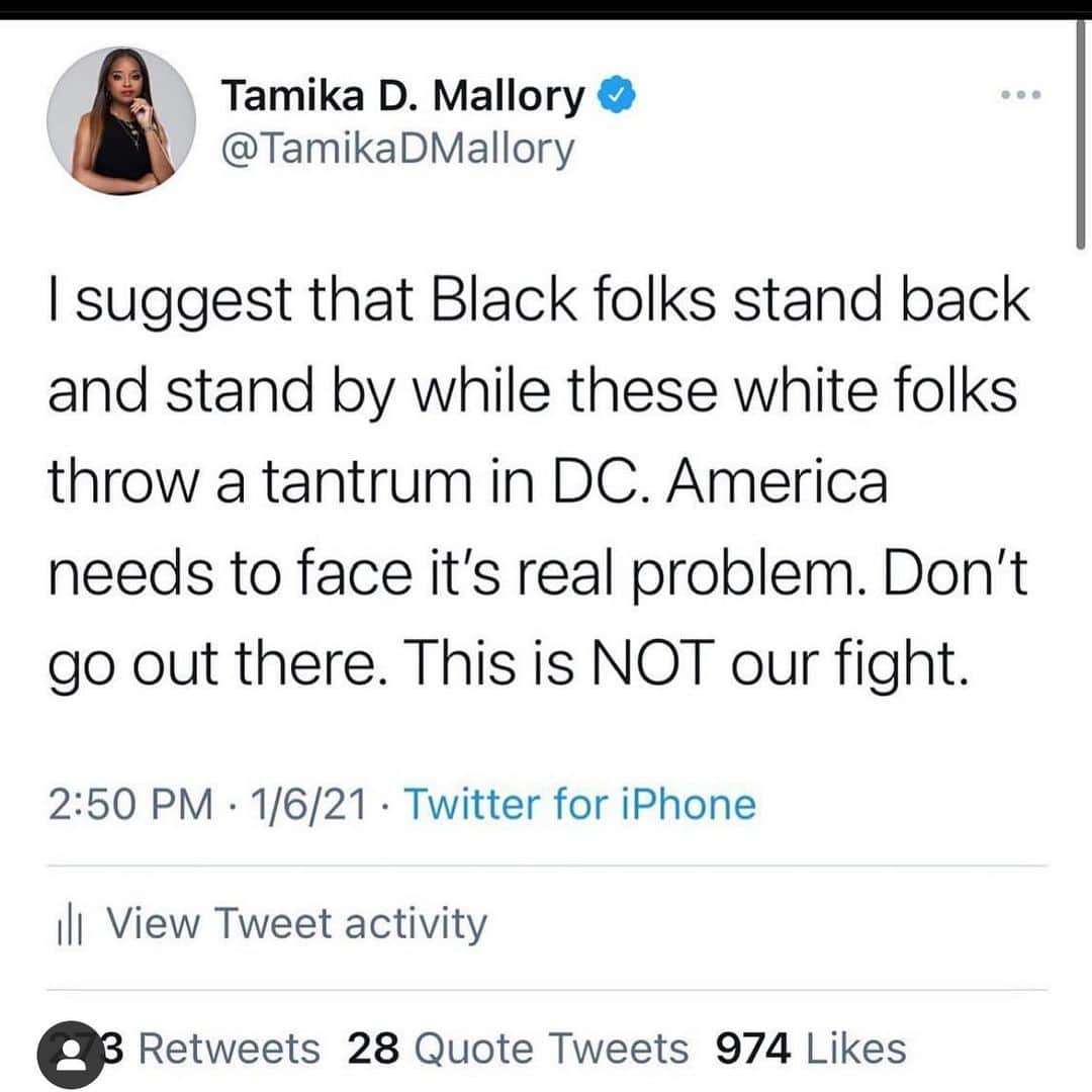 T.I.さんのインスタグラム写真 - (T.I.Instagram)「Straight like that🎯 Our leader has spoken. Let them tear up they shit.🤷🏽‍♂️ @tamikadmallory ✊🏽」1月7日 9時03分 - tip