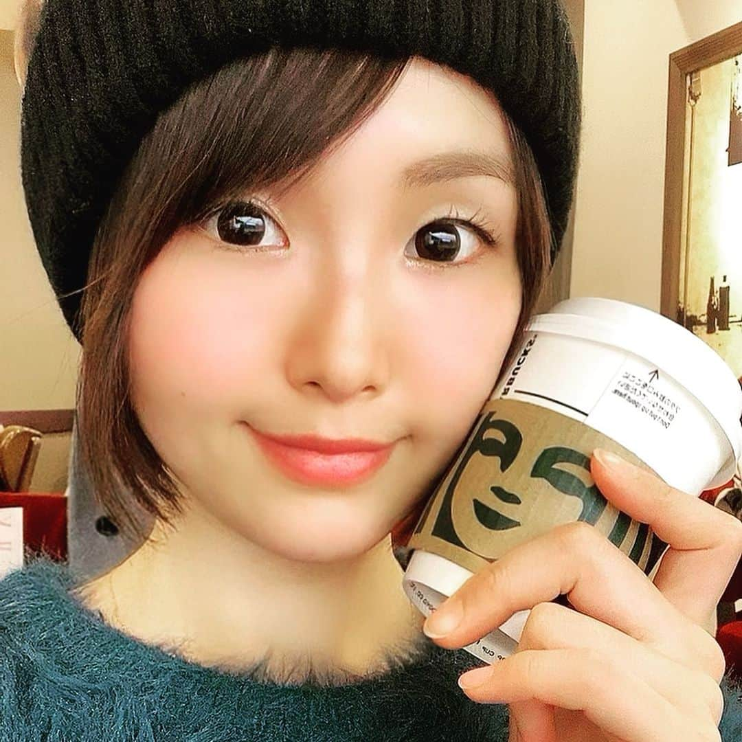 森碕ひろかさんのインスタグラム写真 - (森碕ひろかInstagram)「昨日はスタバ初めしてきました✨✨ 2021年も最高☺️💕  #スタバ #STARBUCKS」1月7日 9時42分 - morisakihiroka