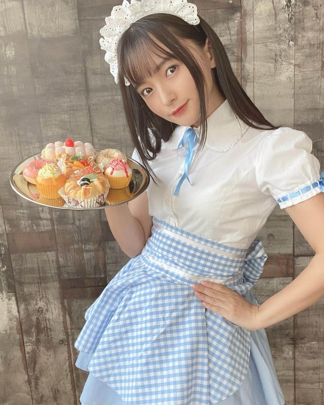 西永彩奈さんのインスタグラム写真 - (西永彩奈Instagram)「＼本日Cream2月号発売日🍦／  今回は制服とメイドさん着たよ！ Creamさんでメイドお久しぶり💕  西永のチェキ付き Cream是非GETして下さい〜😳✨ よろしくお願いします！！  ★東京★ ・書泉ブックタワーさん ・書泉グランデさん ・ラムタラメディアワールドアキバ店さん ・ソフマップAKIBA①号店さん ・ムーラン新宿東南口店さん ・ラムタラ東久留米店さん  ★神奈川★ ・ラムタラ横浜駅前店さん  ★名古屋★ ・星野書店近鉄パッセ店さん  ★大阪★ ・信長書店大阪駅前第一ビル店さん ・FAN FUN Booksさん  #クリーム2月号  #gravure#gravureidol#japan#japanesegirl#japaneseidol#girlsday#グラビア#グラビアアイドル#水着#ビキニ#ロリ#日本的#性感內衣 #性感#内衣#奶#泳衣#粉我 #インスタグラビア」1月7日 9時42分 - nishinagaayana