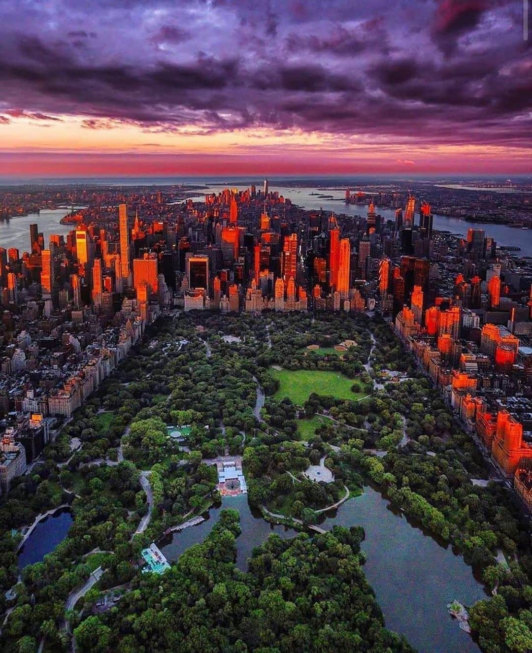 ボンド・ナンバーナインさんのインスタグラム写真 - (ボンド・ナンバーナインInstagram)「Central Park! New York City 📷 @newyorkflue」1月7日 10時12分 - bondno9ny
