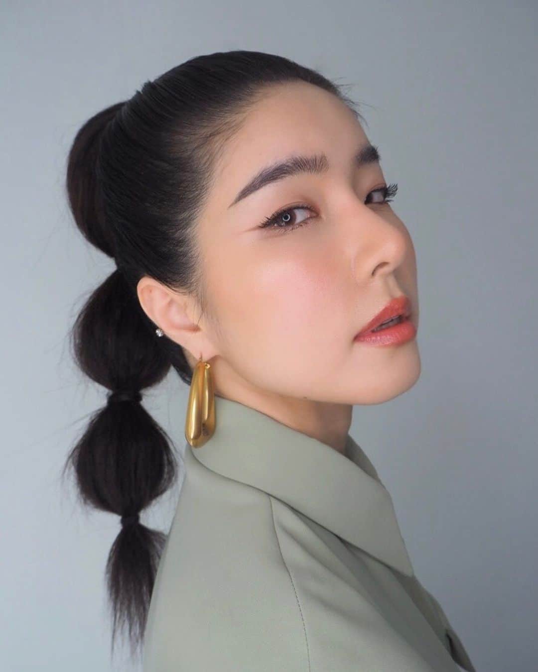GYEON SEOのインスタグラム：「_* 🧪🧪🧪 . . mu @paintphetploy  hair @khantarot_ball」