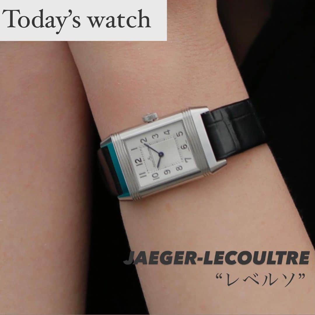 CLUÉLmagazineさんのインスタグラム写真 - (CLUÉLmagazineInstagram)「インスタグラム連載 『クルーエル的、今日の時計』 《JAEGER-LECOULTRE》の“レベルソ”  スイスのマニファクチュール《ジャガー・ルクルト》は時計好きをうならせる精密な技術が魅力✨ 同ブランドのように、外装のデザインだけでなくムーブメントまで自社で製造しているブランドは数少ないんだとか。 今回ピックアップしたのは、1931年に競技のポロ用に作られた“レベルソ”。ムーブメントの形状をカスタマイズし、文字盤とガラスを守るための画期的なデザインが当時話題となった。 ジェンダーを感じさせない中性的なデザインは男女問わず人気。  @jaegerlecoultre  @cluel_watchclub   from vol.20 ・・・・・・・・・・・・・・・・・・・・・・・・・・﻿ #cluel #クルーエル #cluelmagazine #クルーエル女子 #fashion #ファッション好き #おしゃれ #グッドガール #jaegerlecoultre #reverso #ジャガールクルト #レベルソ #クルーエルウォッチクラブ #cluelwatchclub #お団子ヘア #赤リップ #シンプルが好き  ﻿ こちらのアカウントもフォローしてね！﻿ @cluel_homme﻿ @navys_magazine」1月7日 10時36分 - cluelmagazine