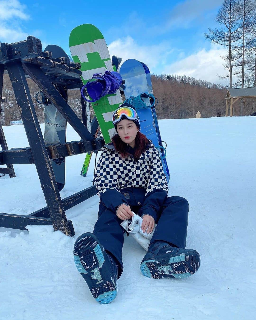 平田梨奈さんのインスタグラム写真 - (平田梨奈Instagram)「Snowboarding 🏂🧡  ・ ・ ・ #スノボ女子 #全部雪のせいだ  #hirafashion」1月7日 10時55分 - hirari_official