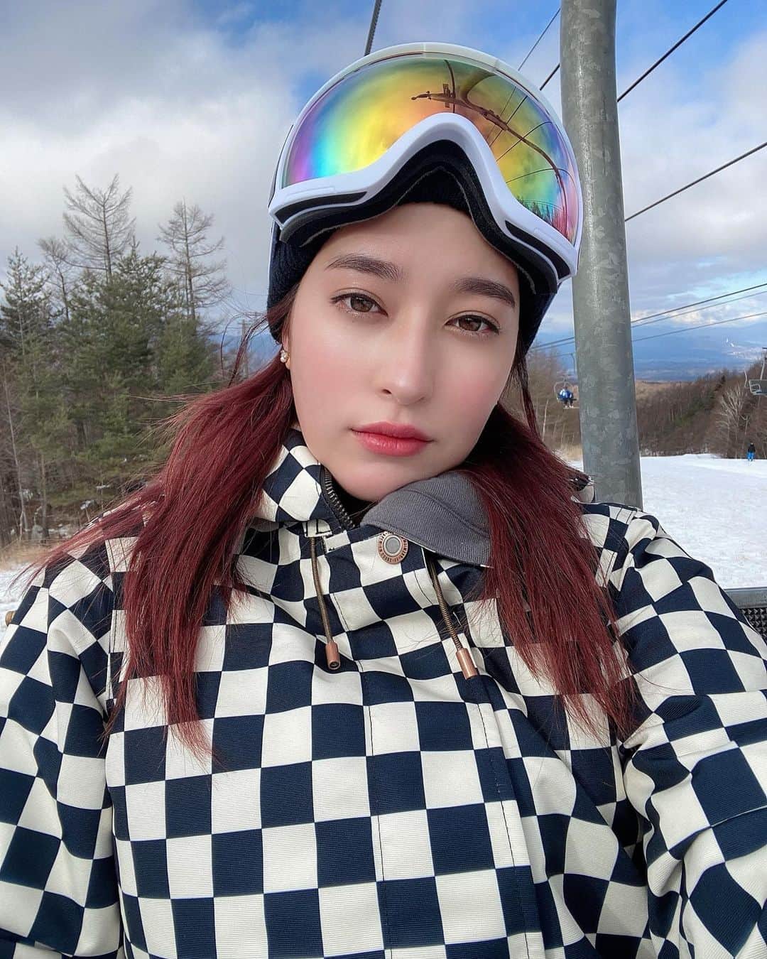 平田梨奈さんのインスタグラム写真 - (平田梨奈Instagram)「Snowboarding 🏂🧡  ・ ・ ・ #スノボ女子 #全部雪のせいだ  #hirafashion」1月7日 10時55分 - hirari_official