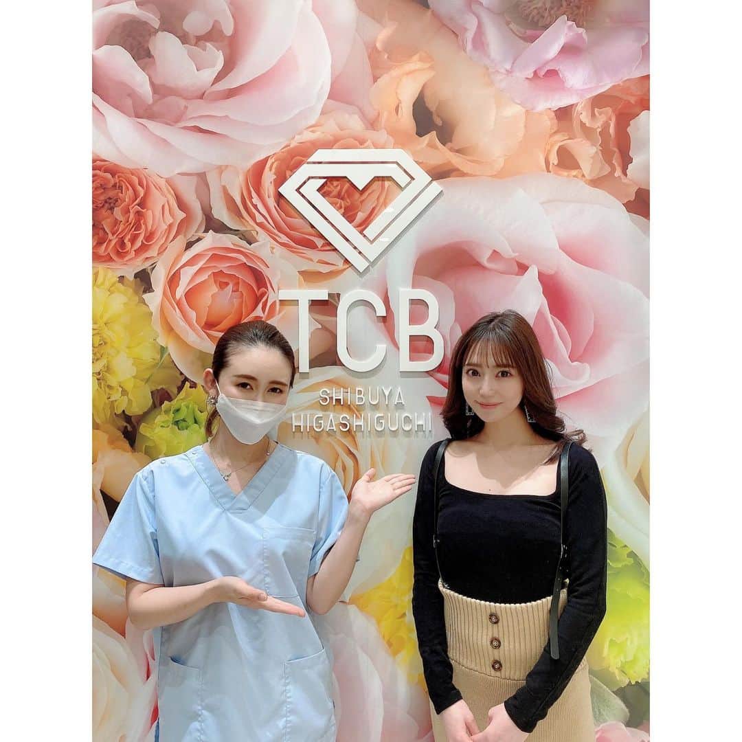 堀尾実咲のインスタグラム：「東京中央美容外科渋谷東口院 ( @tcb_shibuyahigashi ) に行ってきたよ💎  お肌のメンテナンスを してきたんだけど ツヤツヤになって リフトアップ効果まであるの😍  今回担当して下さったのは 塩満先生( @tcb_shiomitsu )😌✨  悩みなど親身になって 聞いてくださって とても助かりました✨  そしてとてもお美しい先生です✨☺️  カウンセリングは無料なので 美容に纏わるお悩みがある方は ぜひ行ってみてね☺️  #美容整形ならTCB東京中央美容外科 #東京中央美容外科 #美容外科 #渋谷東口 #東京中央美容外科渋谷東口院 #塩満院長 #塩満ドクター #PR」