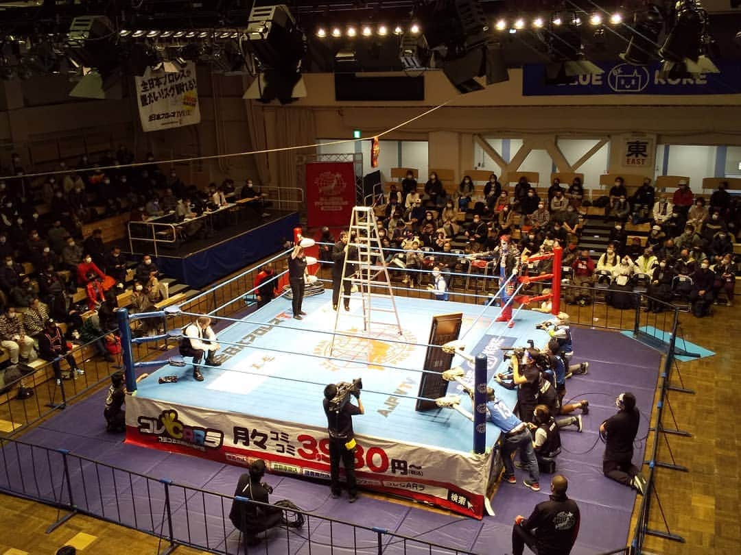 TAJIRIのインスタグラム：「I'm afraid of heights, so I can't.#ajpw #tajiri #wrestling」