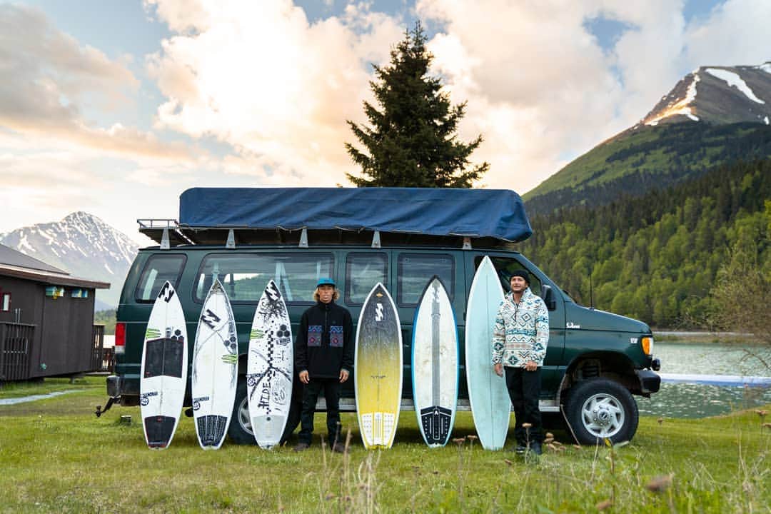 ビラボンのインスタグラム：「いつも冒険心を忘れずに。  📸by @chrisburkard  #BillabongAdventureDivision」