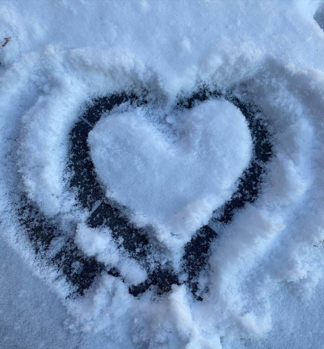 チョン・ユミのインスタグラム：「🥶」