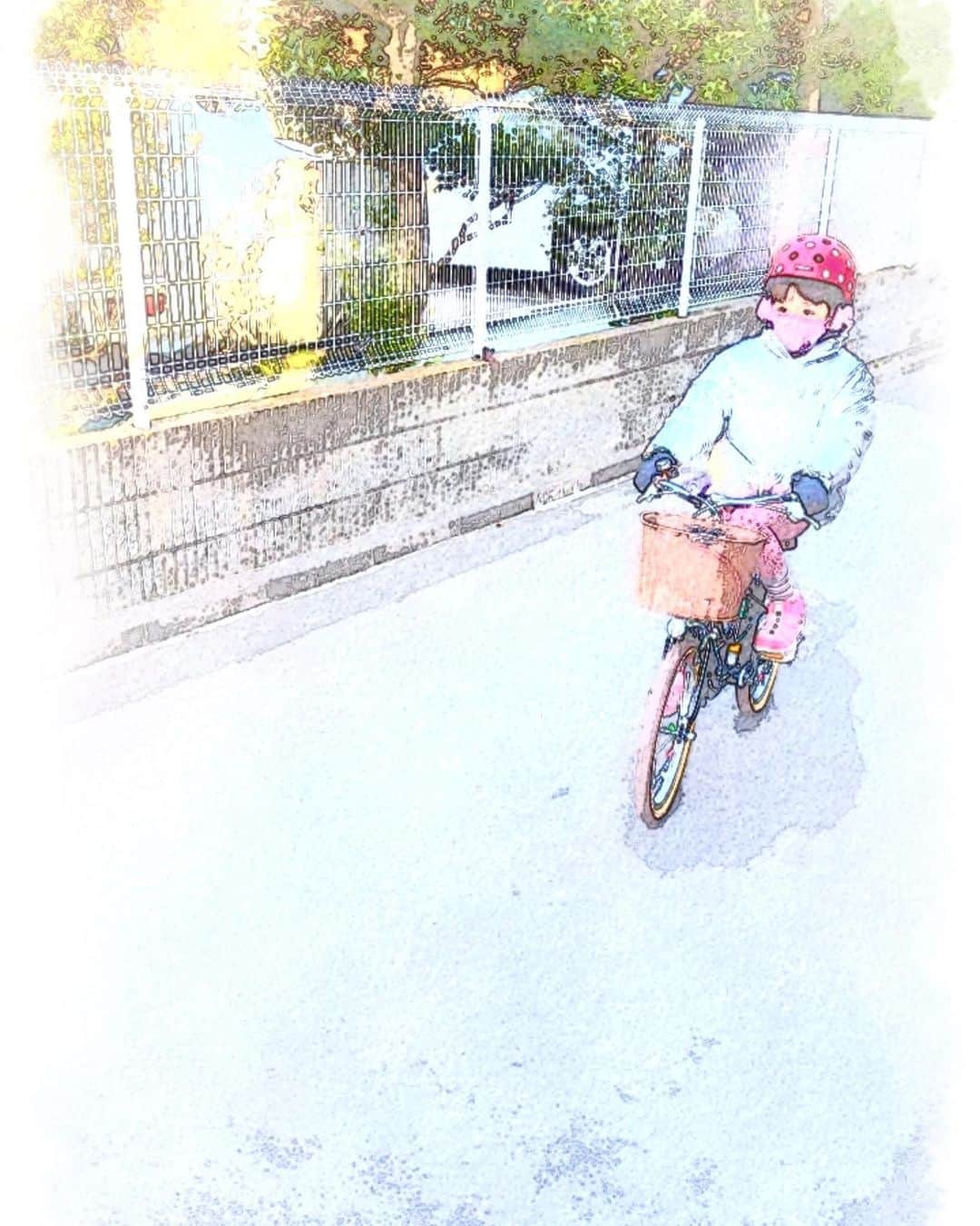 肥野竜也さんのインスタグラム写真 - (肥野竜也Instagram)「「正月のヒトコマ」﻿ ﻿ ﻿ 自転車だいぶ上手く乗れる様になりました〜﻿ ﻿ ﻿ #肥野LIFE﻿ #正月﻿ #親バカシリーズ﻿ #娘﻿ #kids﻿ #girl﻿ #daughter」1月7日 13時41分 - tatsuya_hino